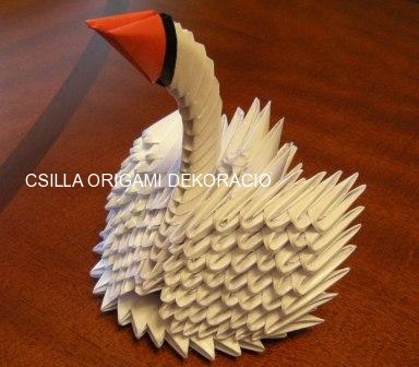 H14.Fehér origami hattyú vendégajándéknak