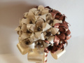 Mcs49.sz. Barna-ekrü Menyasszonyi liliomos csokor